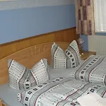 & Plagwitzer Hof מלון
