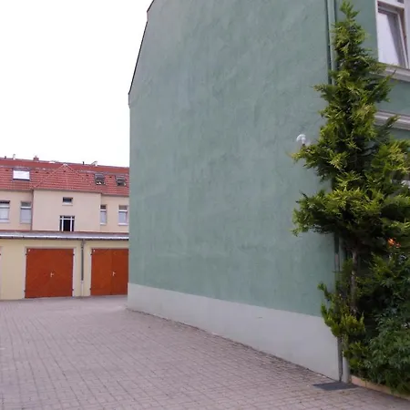 & Plagwitzer Hof Hotell