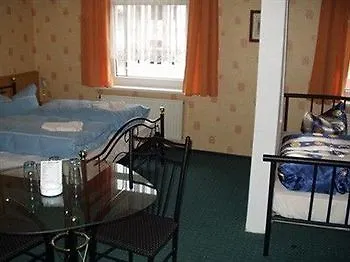 Hotel & Plagwitzer Hof 2*