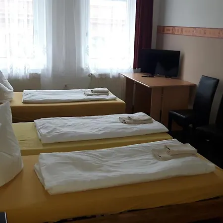 & Plagwitzer Hof 2* Leipzig