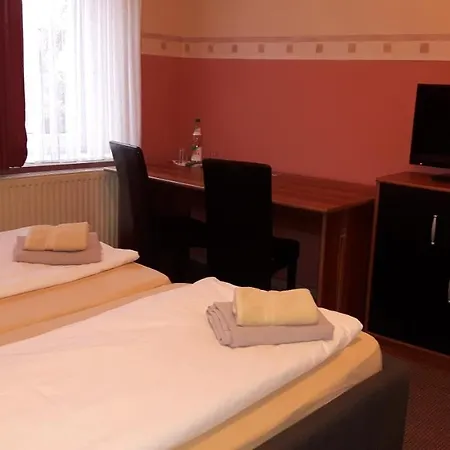 & Plagwitzer Hof Hotell 2*