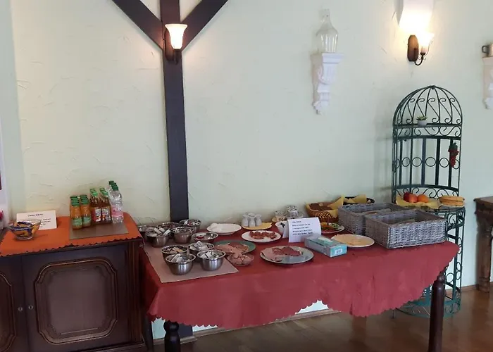 ホテル&ペンション プラグヴィッツァー ホフ ホテル 2*